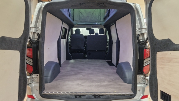 Prestation : habillage pour van par ID CAMP