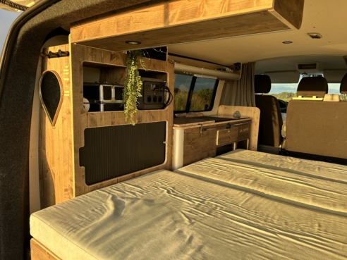 Cuisine et rangement pour van